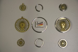 rader Zum Größenvergleich mit Streichholzschachtel